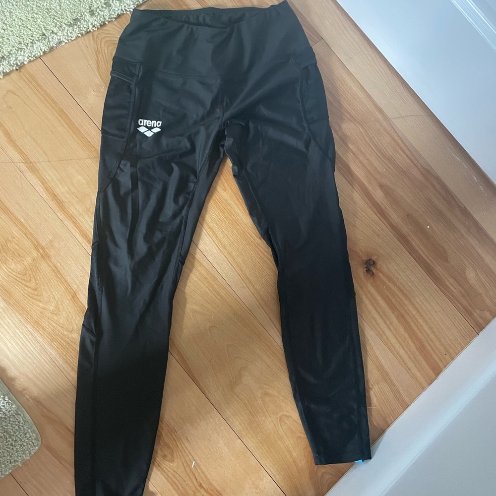 black arena leggins